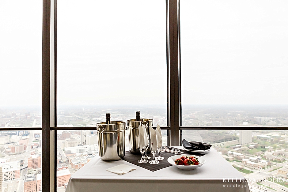 Detroit Marriott Wedding Photos